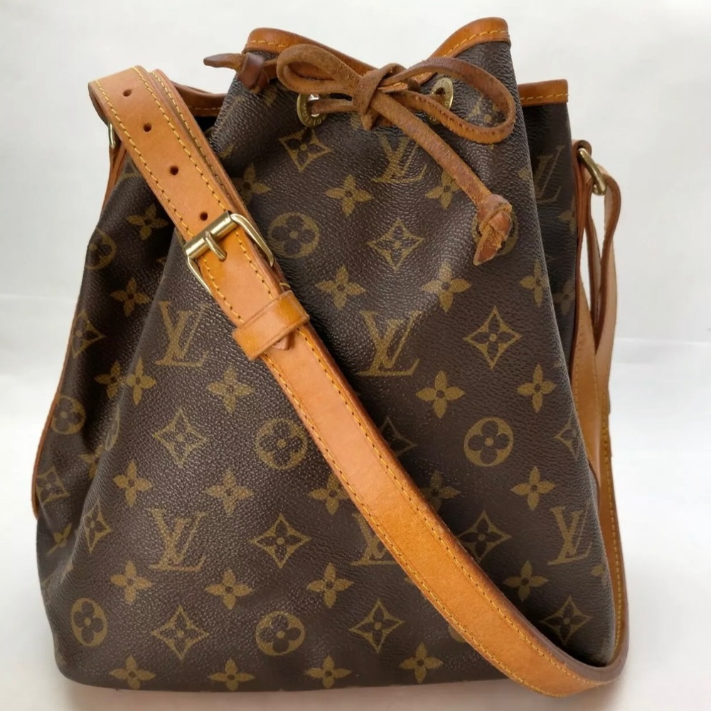 ✨Priced to Sell ✨Louis Vuitton LV Shoulder Bag  Petit Noe Browns Monogram